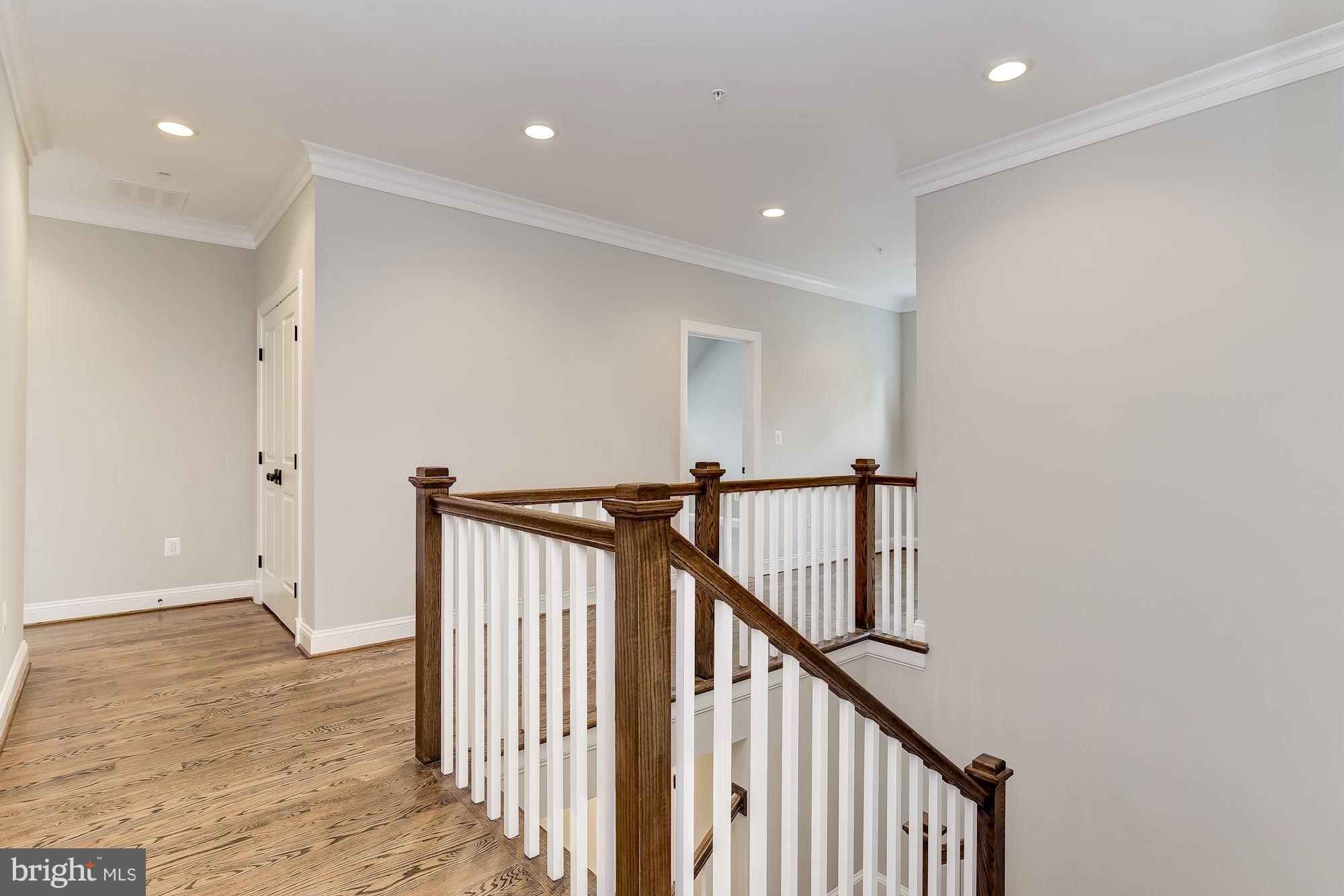 5914 Rolston Road Bethesda, MD 20817 - Photo 16 of 27 Interior (General)