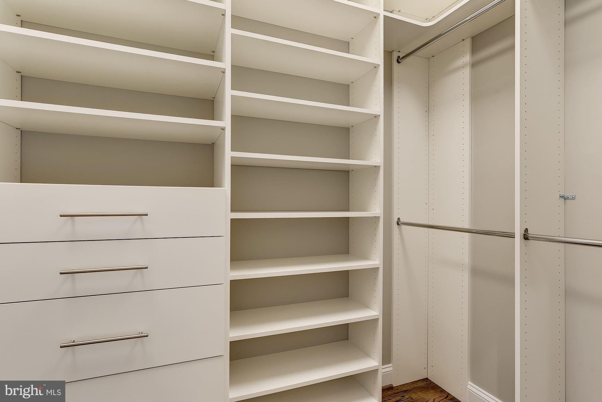 5914 Rolston Road Bethesda, MD 20817 - Photo 19 of 27 Interior (General)