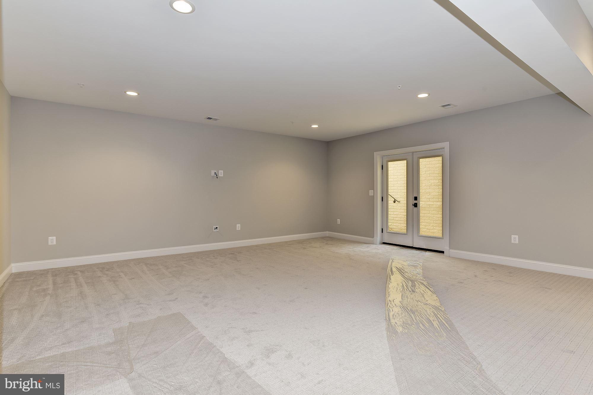 5914 Rolston Road Bethesda, MD 20817 - Photo 26 of 27 Interior (General)