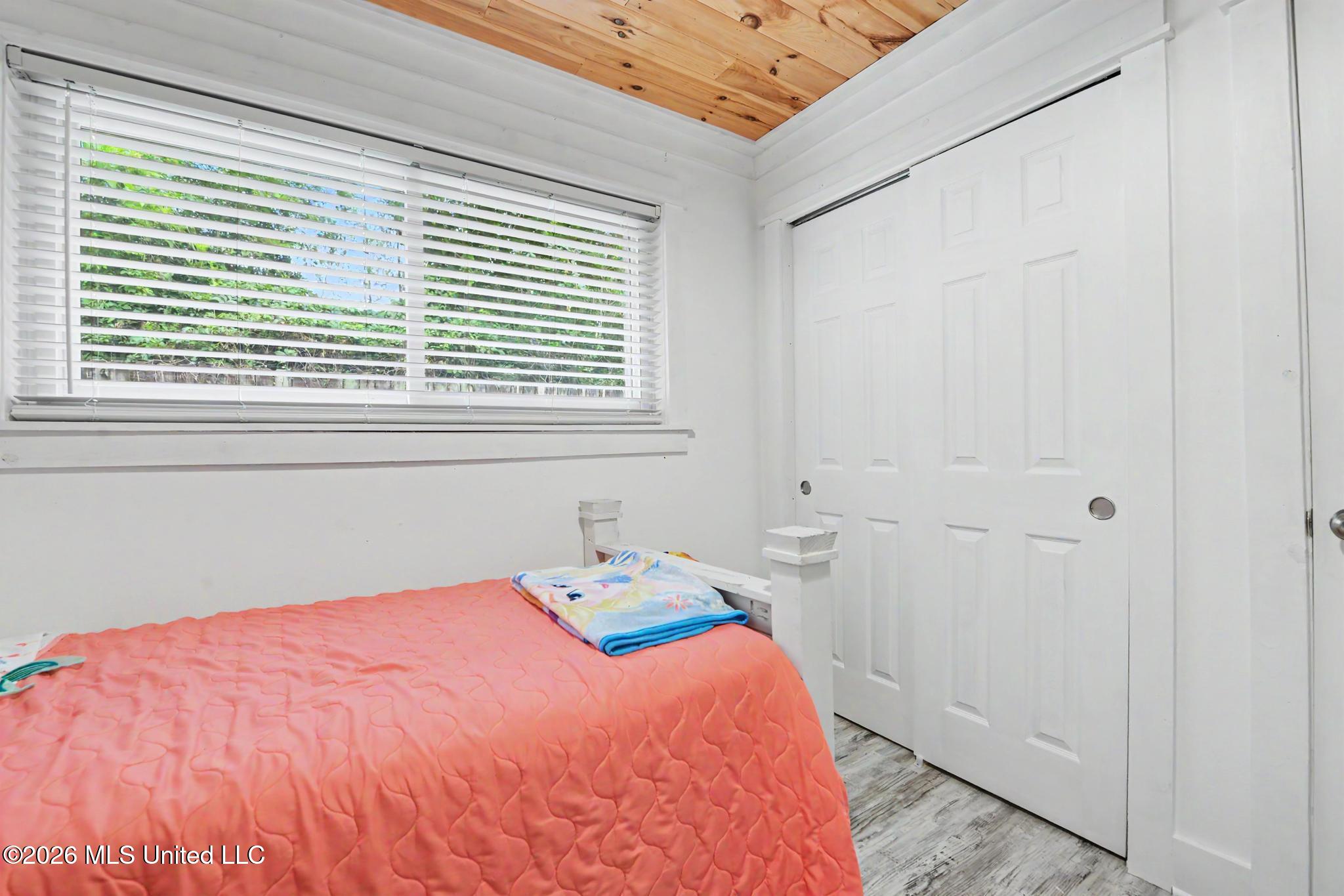 709 Pine Hills Road Ocean Springs, MS 39564 - Photo 18 of 34 019