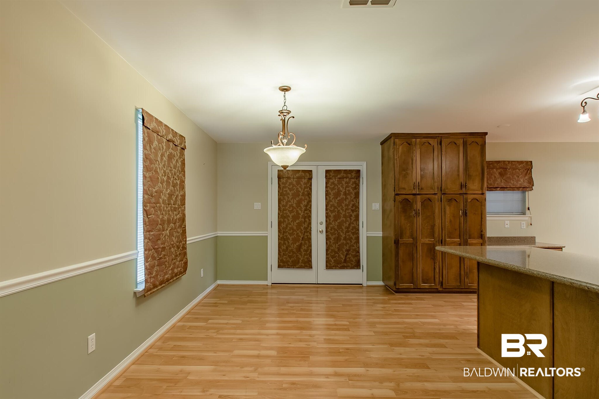 138 Fairway Drive Daphne, AL 36526 - Photo 9 of 34 Eat-in Kitchen Area