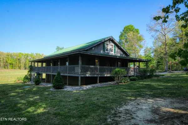 $795,000 | 147 Akers Chapel Loop, Jamestown, TN 38556