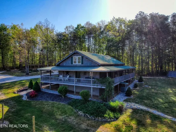 $795,000 | 147 Akers Chapel Loop, Jamestown, TN 38556