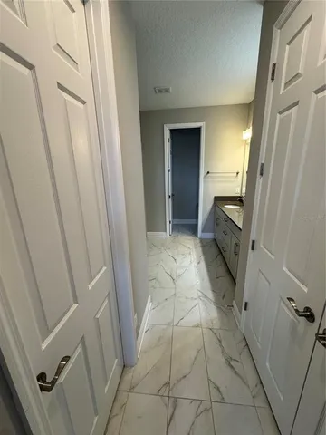 $2,900 | 931 Fernleaf Run, Bradenton, FL 34212