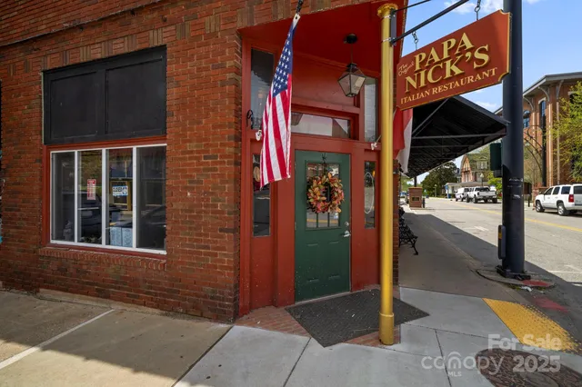 $399,000 | 14518 Big Laurel Road, Mars Hill, NC 28754