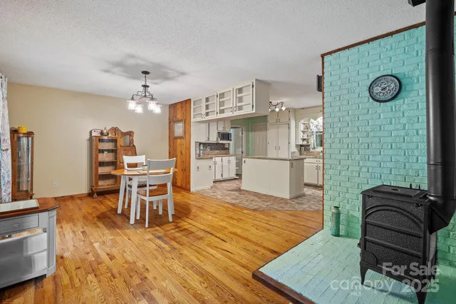 $399,000 | 14518 Big Laurel Road, Mars Hill, NC 28754