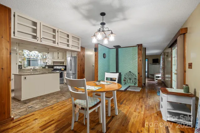 $399,000 | 14518 Big Laurel Road, Mars Hill, NC 28754