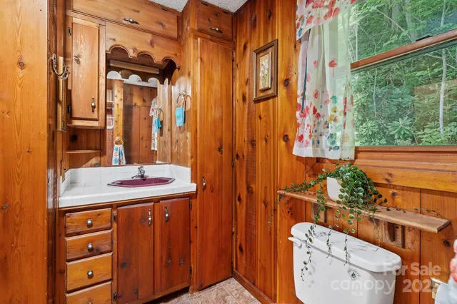 $399,000 | 14518 Big Laurel Road, Mars Hill, NC 28754