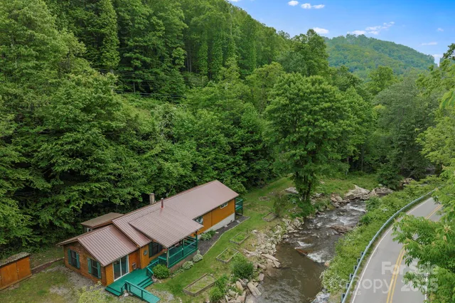 $399,000 | 14518 Big Laurel Road, Mars Hill, NC 28754