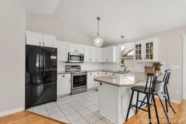 $345,000 | 3087 Riley Ridge Road, Holland, MI 49424