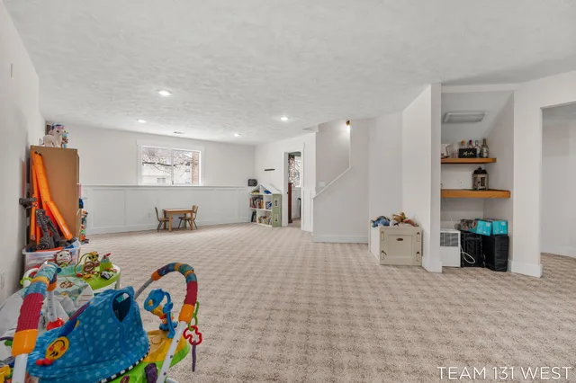 $345,000 | 3087 Riley Ridge Road, Holland, MI 49424