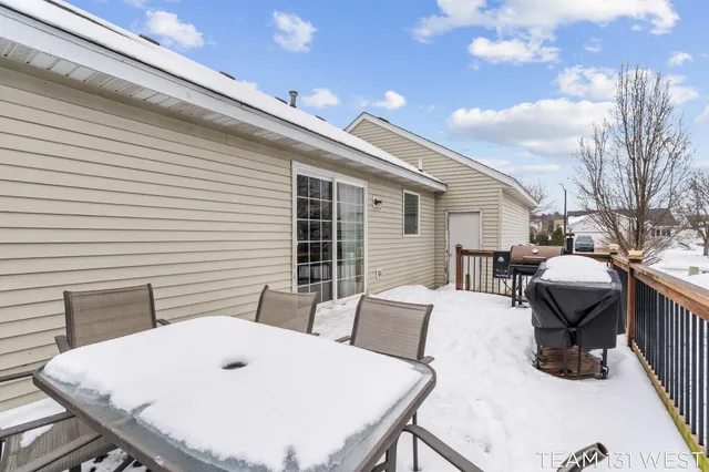 $345,000 | 3087 Riley Ridge Road, Holland, MI 49424