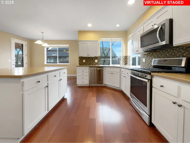 $650,000 | 15516 Southeast Evergreen Drive, Portland, OR 97236