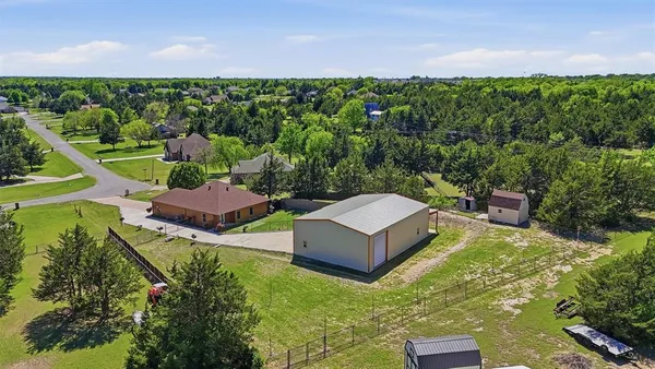 $1,995 | 2705 Cedar Park Drive, Sherman, TX 75090