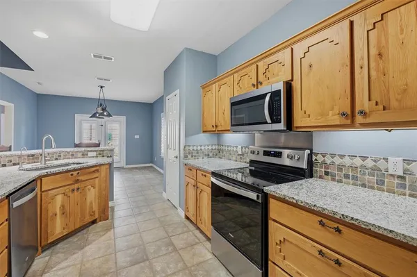 $1,995 | 2705 Cedar Park Drive, Sherman, TX 75090