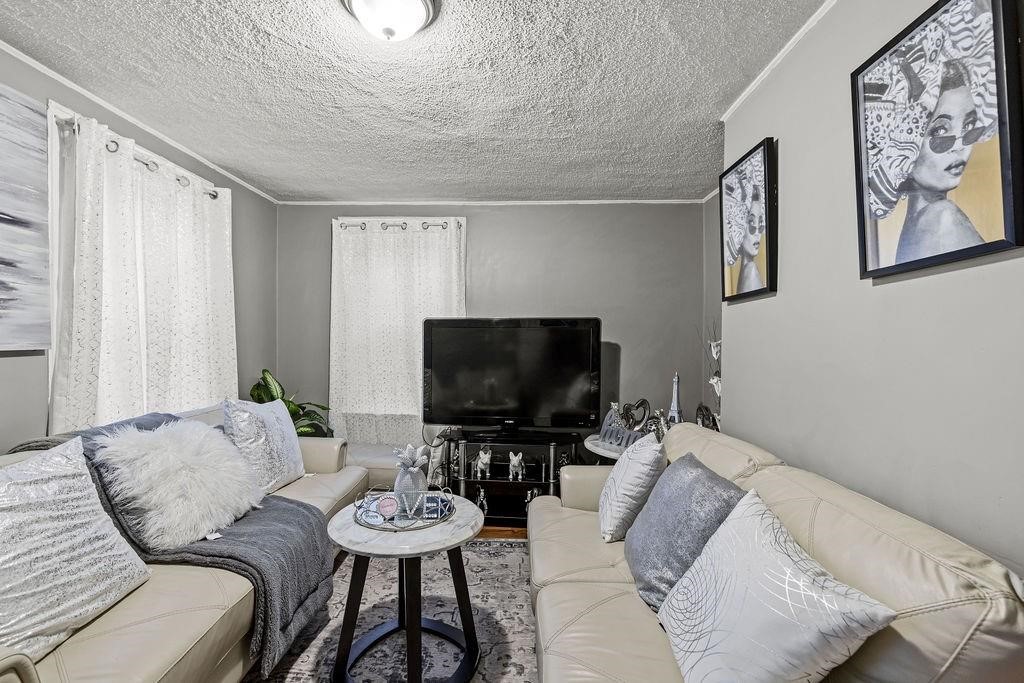 511 High Street Central Falls, RI 02863 - Photo 28 of 41