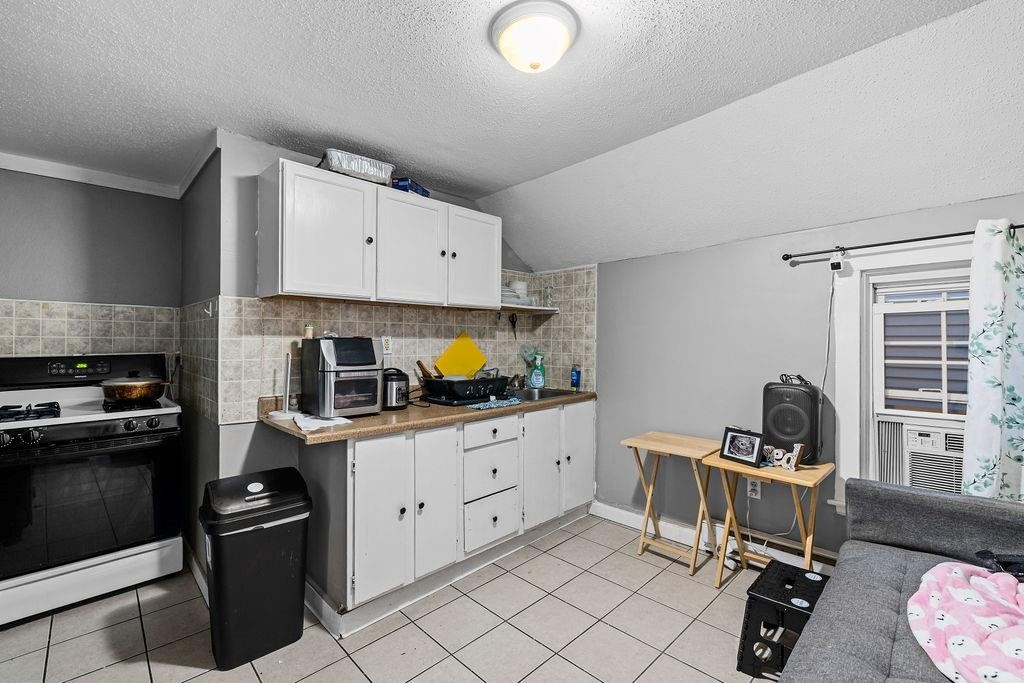 511 High Street Central Falls, RI 02863 - Photo 36 of 41