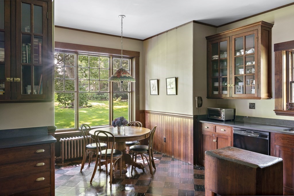 38 Rangeley Road Winchester, MA 01890 - Photo 14 of 42