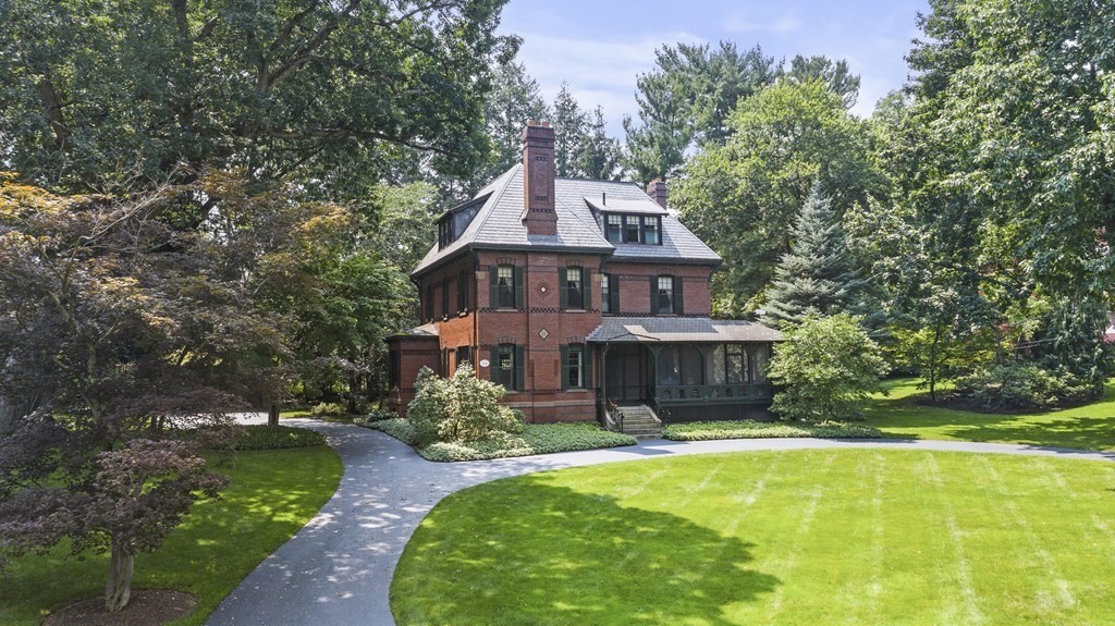 38 Rangeley Road Winchester, MA 01890 - Photo 2 of 42