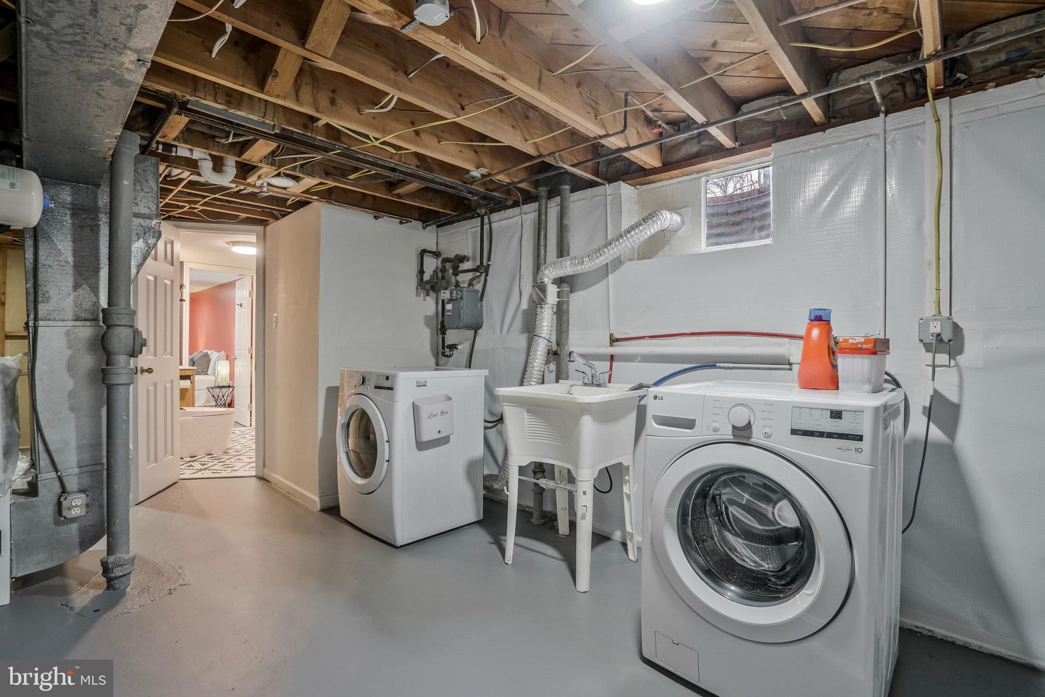 6436 Elmdale Road Alexandria, VA 22312 - Photo 34 of 46 Laundry room w/new washer + dryer