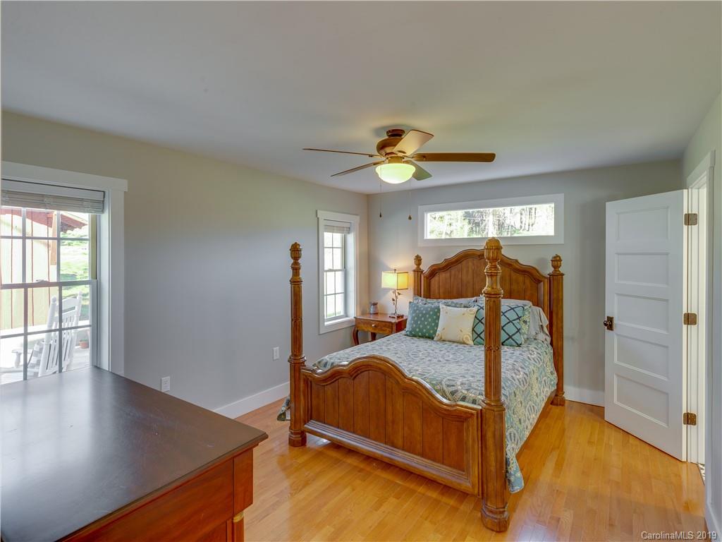895 Murray Road Canton, NC 28716 - Photo 13 of 30