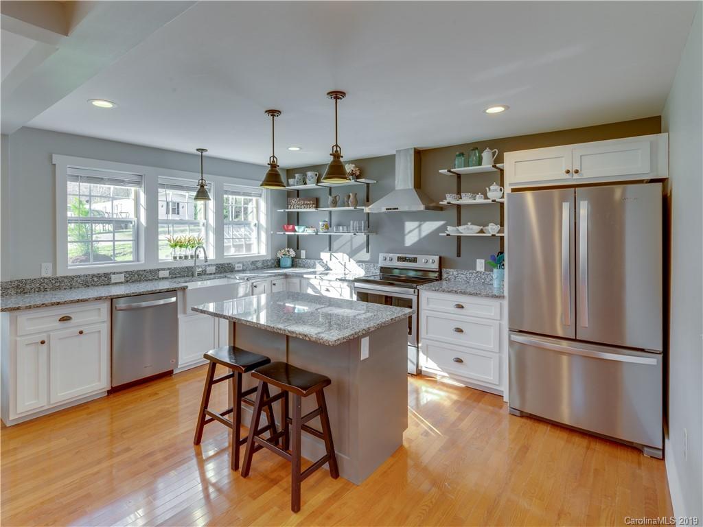 895 Murray Road Canton, NC 28716 - Photo 9 of 30