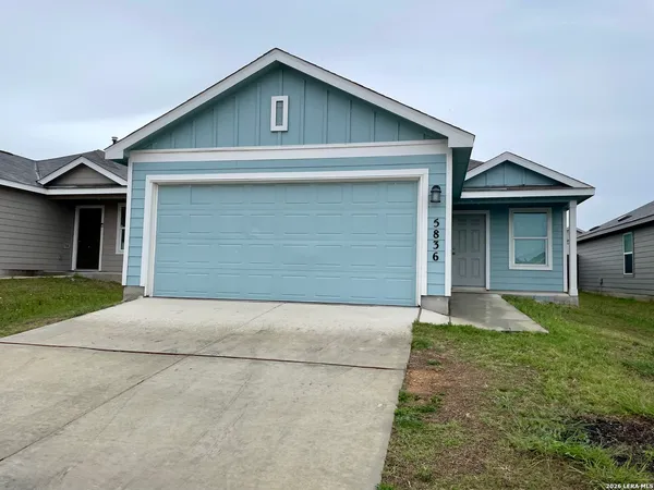 $1,650 | 5836 Antonio Place, Seguin, TX 78155