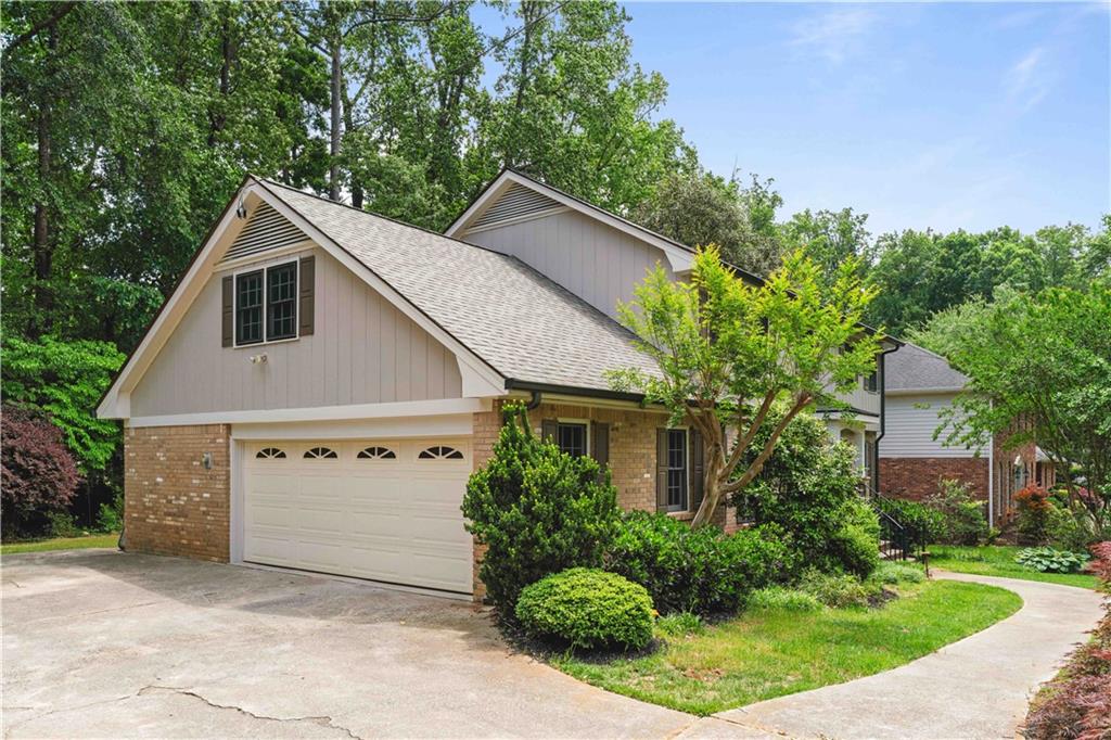 4955 Mill Stream Court Atlanta, GA 30338 - Photo 5 of 53