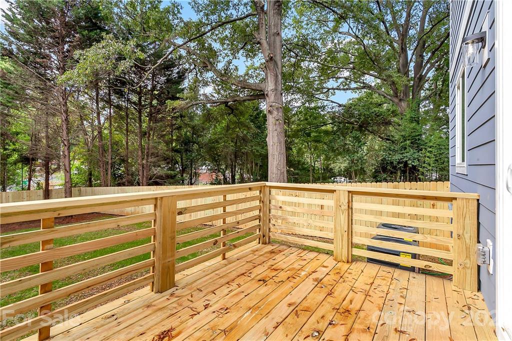 3909 Plainview Road Charlotte, NC 28208 - Photo 21 of 24 a view of balcony with yard
