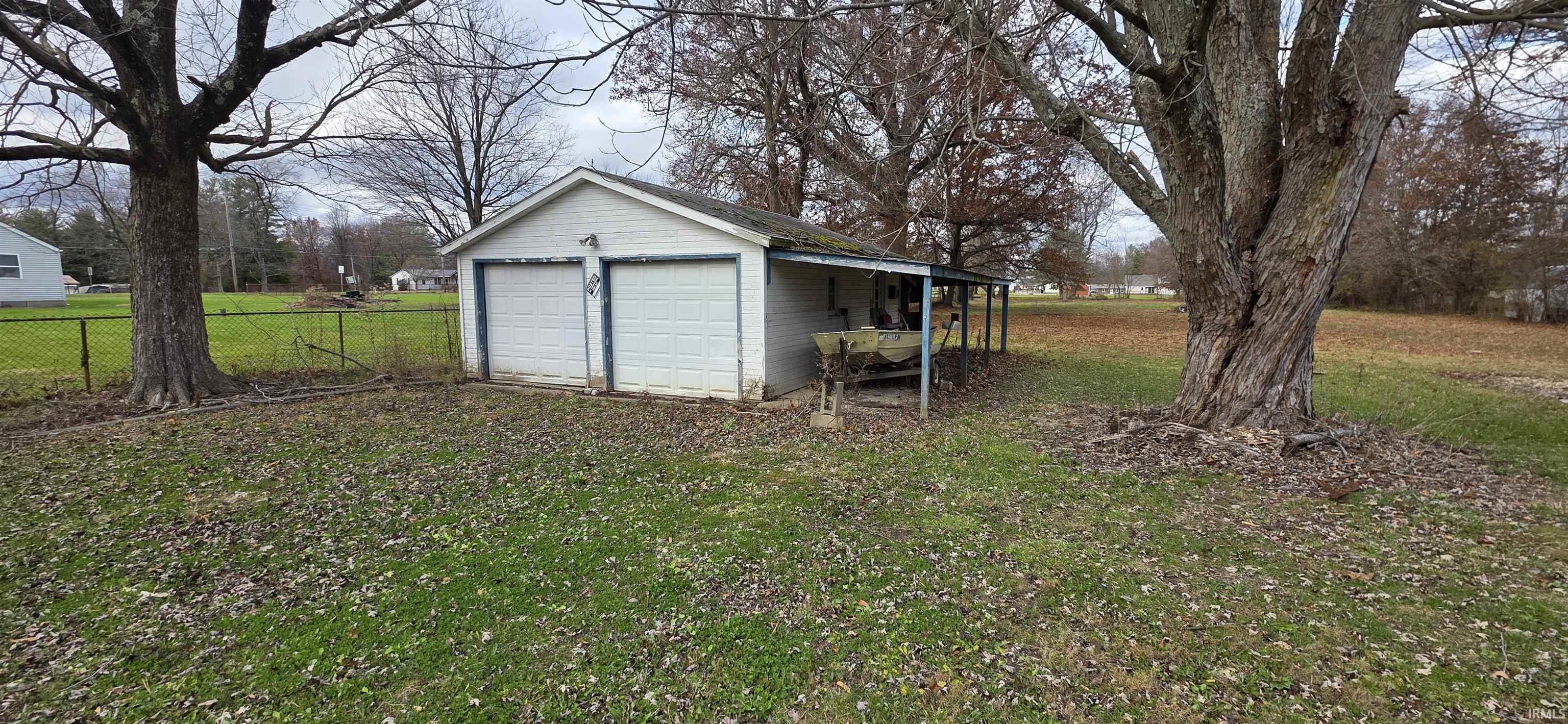 1218 Glenburn Road Linton, IN 47441 - Photo 3 of 16