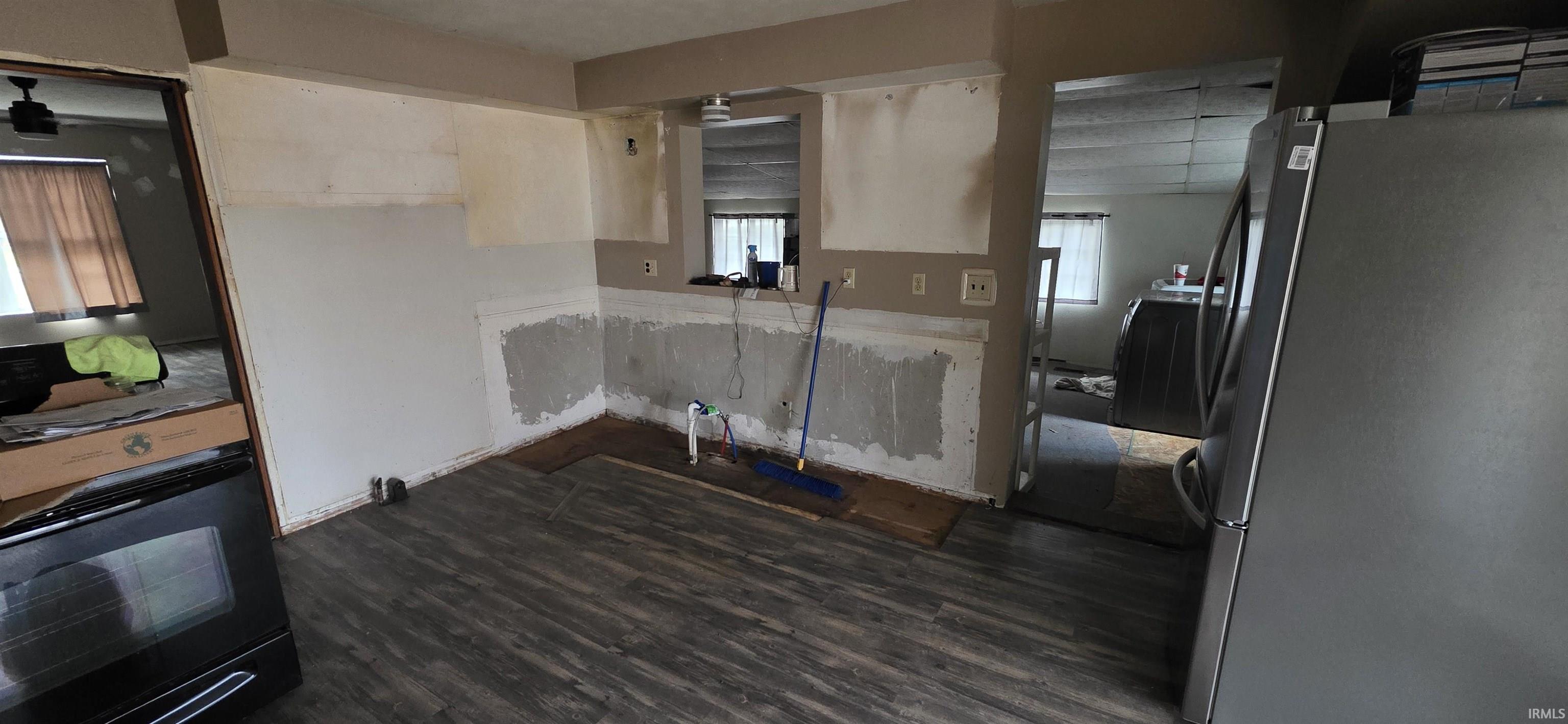 1218 Glenburn Road Linton, IN 47441 - Photo 4 of 16