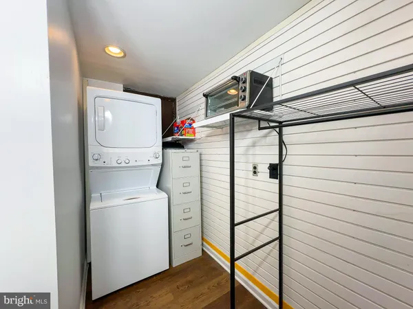 $1,200 | 9300 Colesville Road, Silver Spring, MD 20901