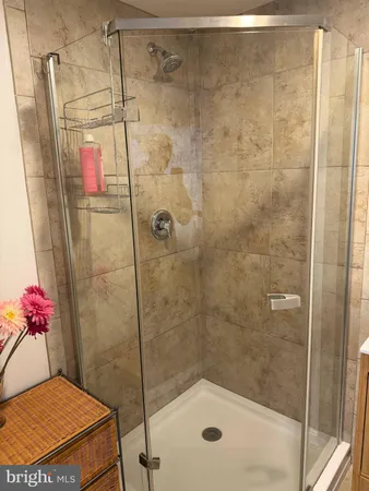 $1,250 | 9300 Colesville Road, Silver Spring, MD 20901