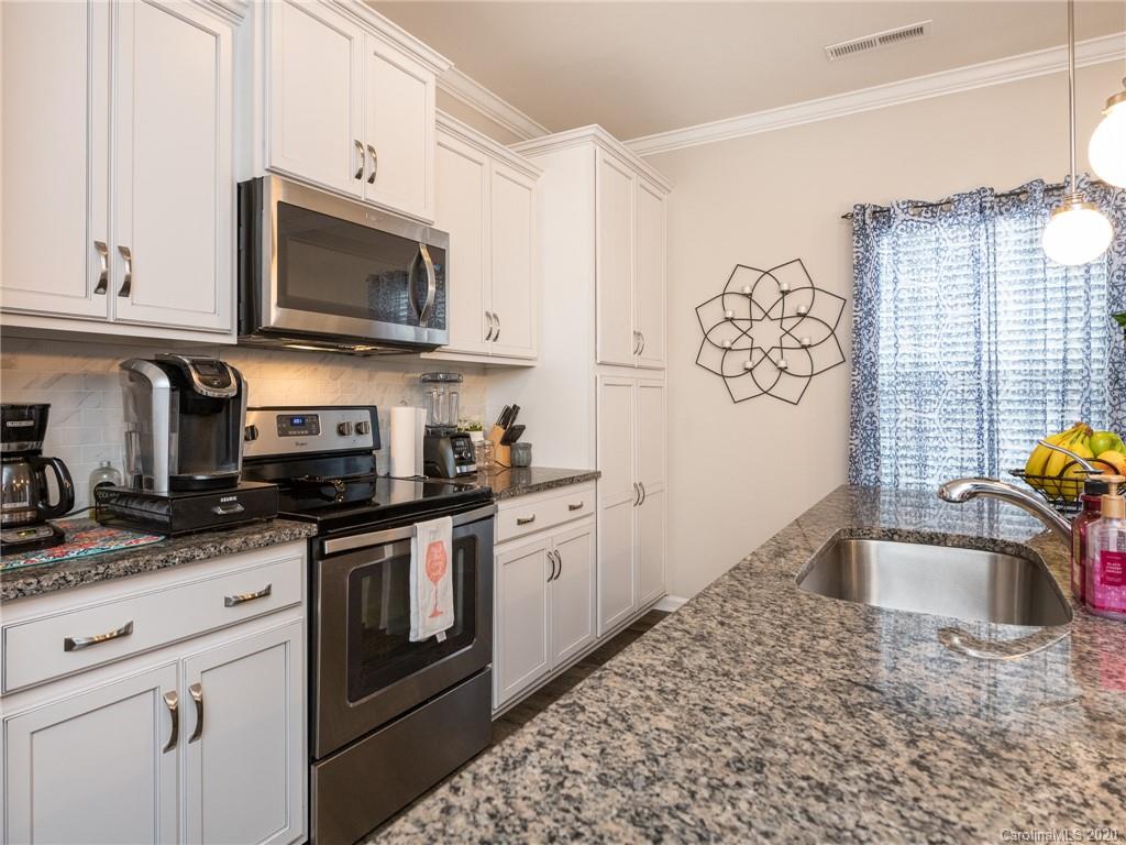 6133 Hawk View Road Waxhaw, NC 28173 - Photo 5 of 37 Gallery Image 5