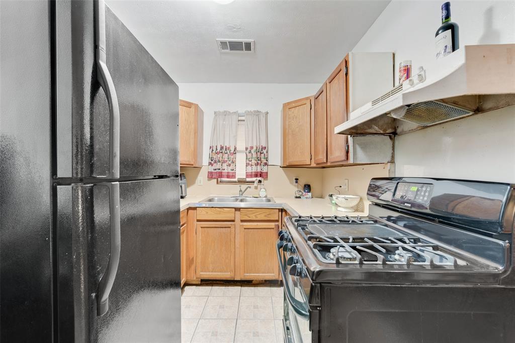 610 West 12th Street Dallas, TX 75208 - Photo 10 of 30