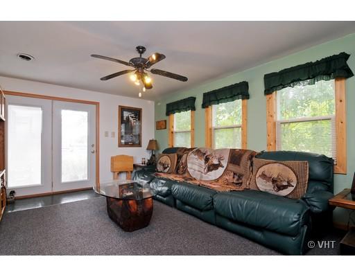 415 Kings Road Fox Lake, IL 60020 - Photo 2 of 10
