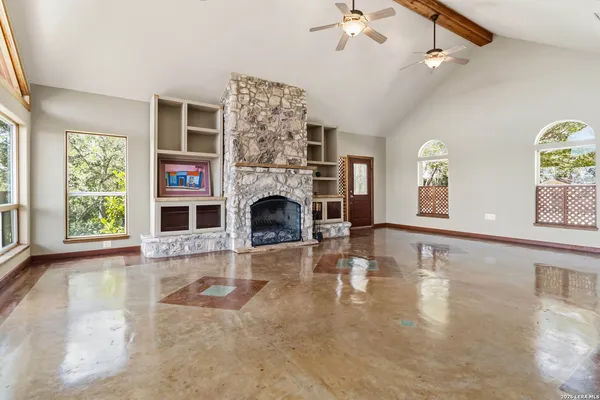 $659,900 | 19708 Nottingham Lane, Grey Forest, TX 78023