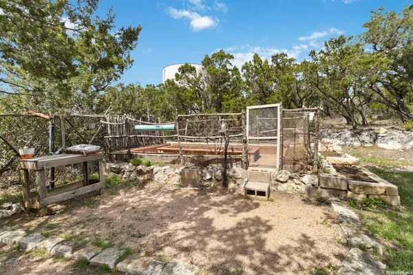 $659,900 | 19708 Nottingham Lane, Grey Forest, TX 78023