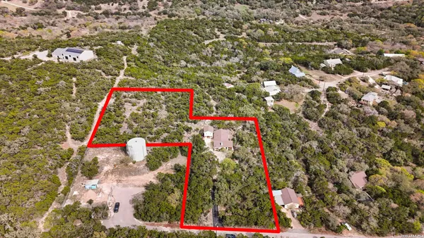 $659,900 | 19708 Nottingham Lane, Grey Forest, TX 78023