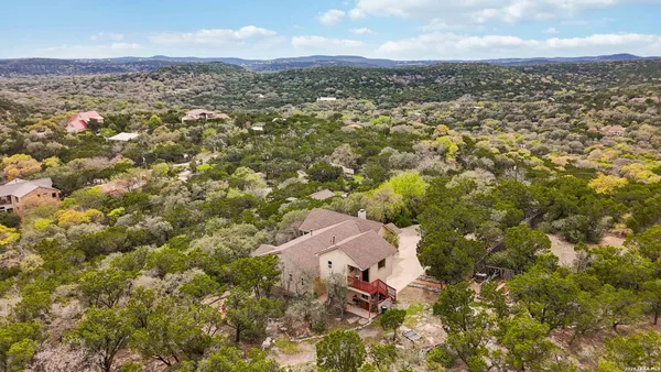 $659,900 | 19708 Nottingham Lane, Grey Forest, TX 78023