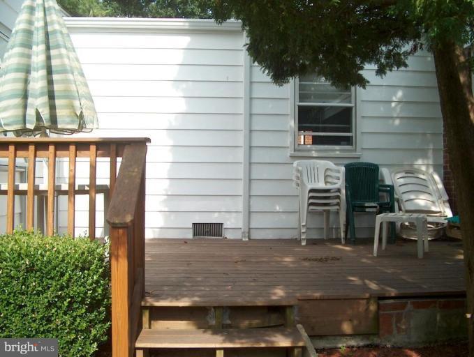2105 Reedie Drive Silver Spring, MD 20902 - Photo 6 of 7 Deck