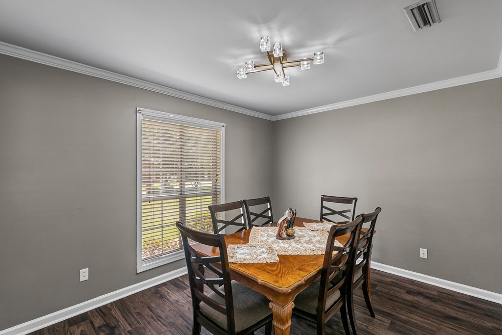 1310 Woodleigh Road Dothan, AL 36305 - Photo 11 of 37 Dining Room