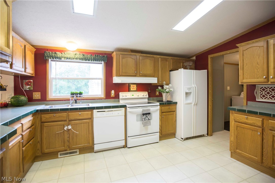 3781 Selnik Road Kent, OH 44240 - Photo 7 of 21 Gallery Image 7
