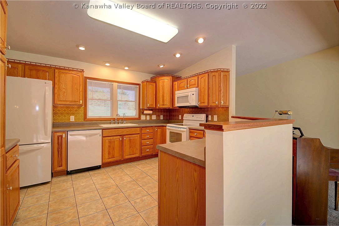 701 Ridgeview Drive Ripley, WV 25271 - Photo 11 of 50 Gallery Image 11