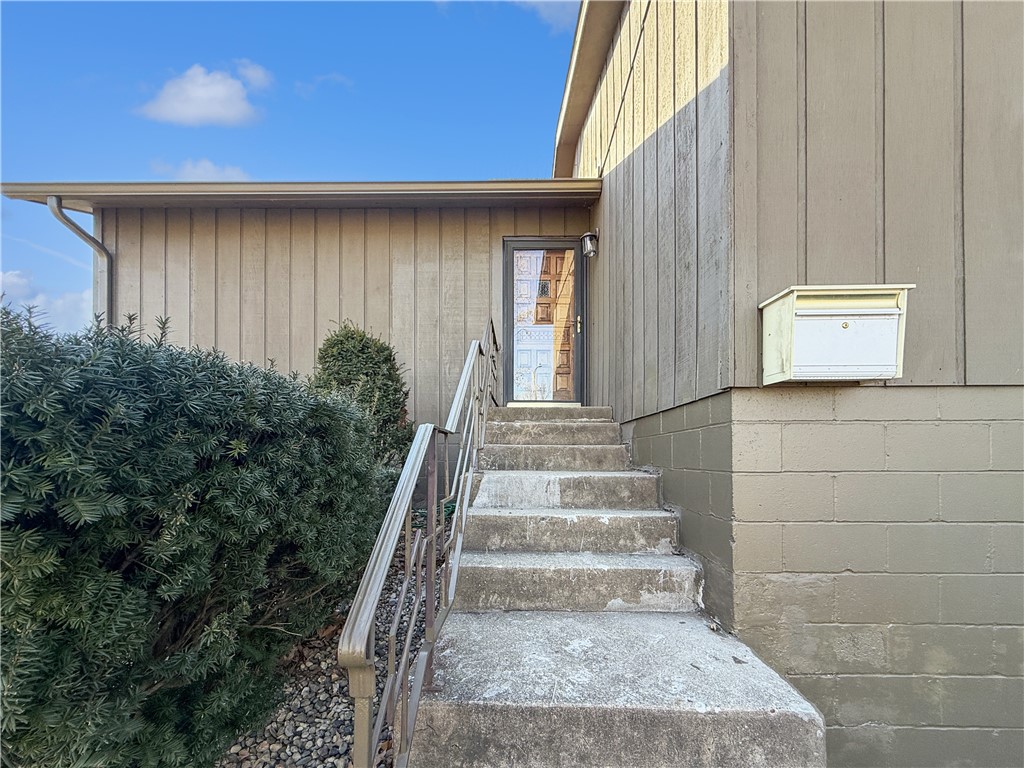 2567 Burgener Drive Decatur, IL 62521 - Photo 4 of 24 Gallery Image 4
