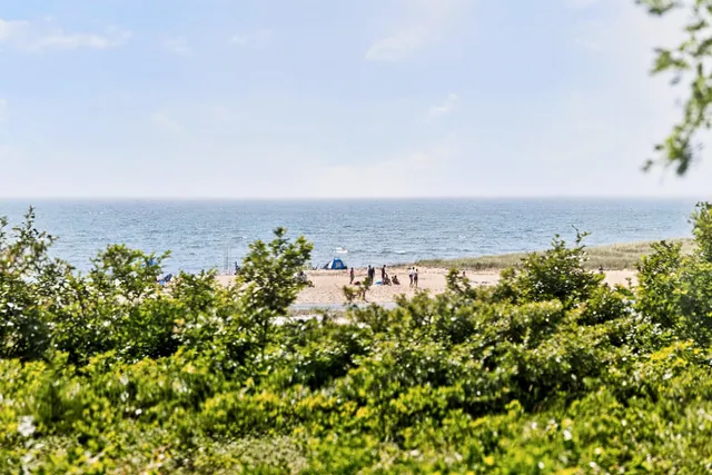 $3,400,000 | 10 Cartway South, Eastham, MA 02642