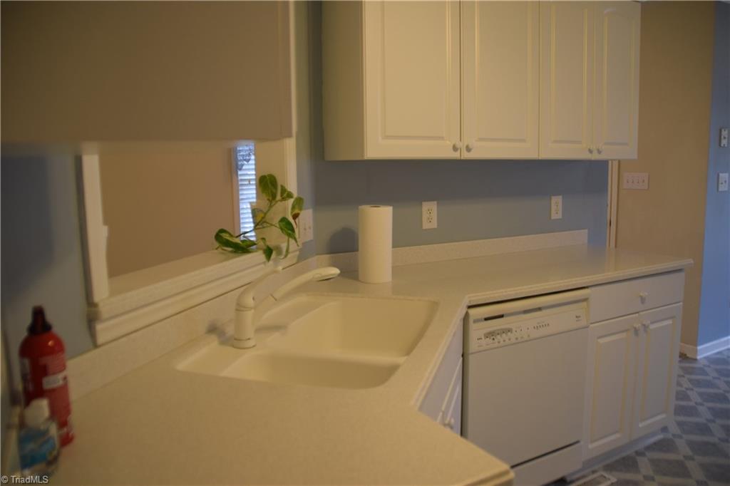 472 Moser Road King, NC 27021 - Photo 5 of 21
