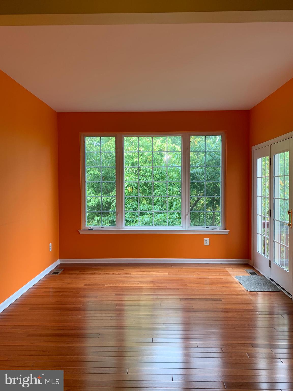 25575 America Square Chantilly, VA 20152 - Photo 22 of 57 Sunroom