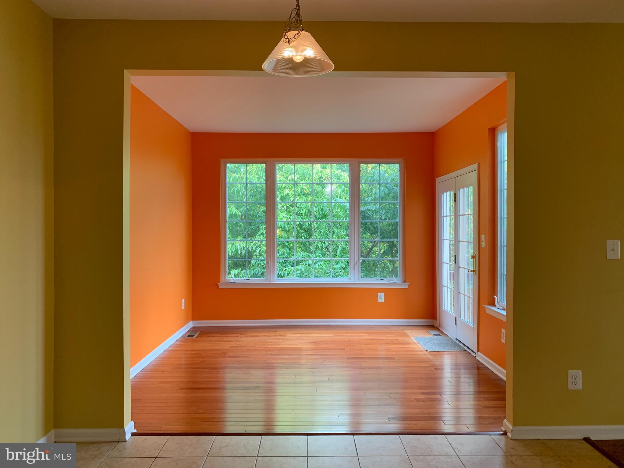 25575 America Square Chantilly, VA 20152 - Photo 23 of 57 Sunroom