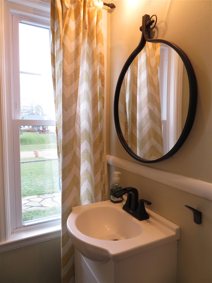 1911 Colchester Road Flint, MI 48503 - Photo 32 of 56 50062582-32.JPG